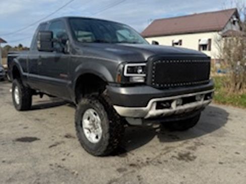 Used 2003 Ford F350 XLT image 11