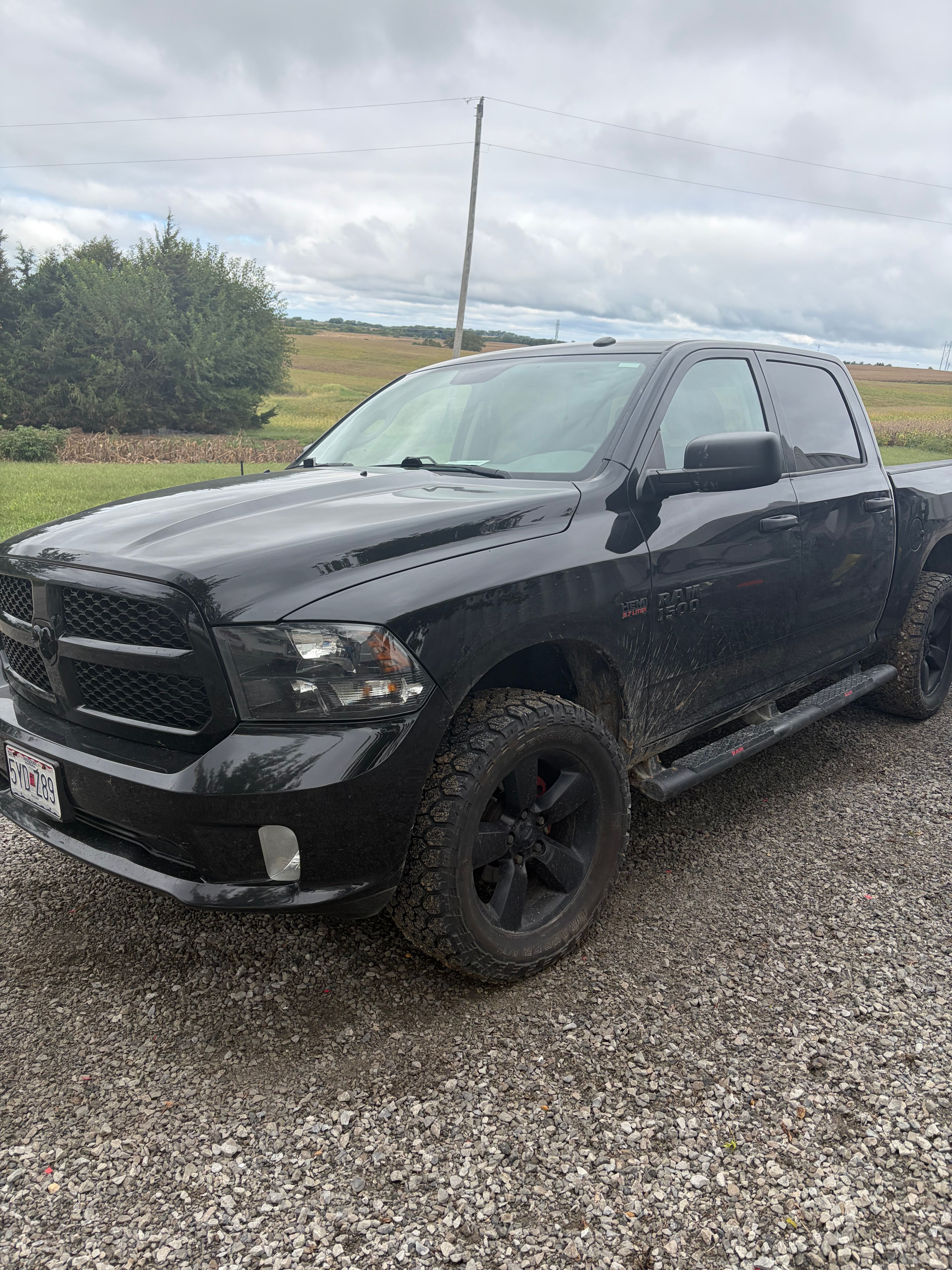 Used 2017 RAM 1500 Express w/ Black Ram 1500 Express Group AWD/4WD image 1