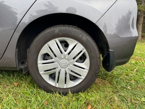 Used 2019 Honda Fit LX image 8