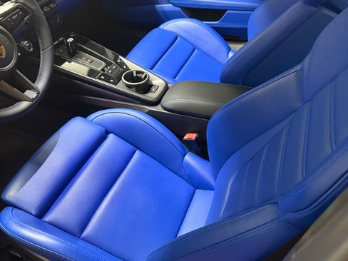 Used 2023 Porsche 911 Targa 4 GTS image 10