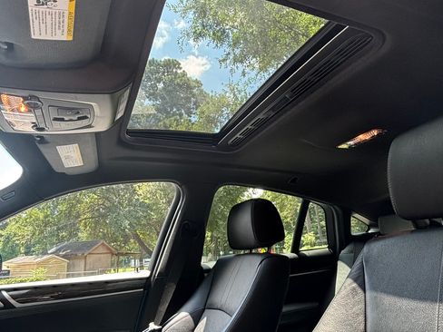 Used 2016 BMW X4 M40i image 14