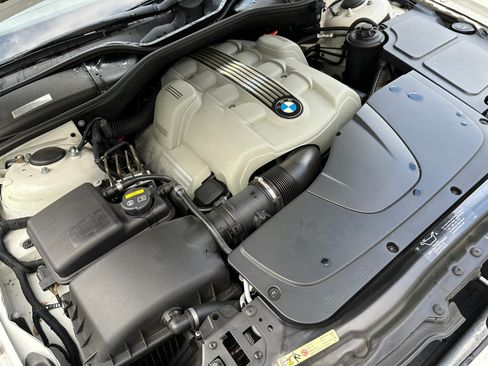 Used 2004 BMW 745Li image 21