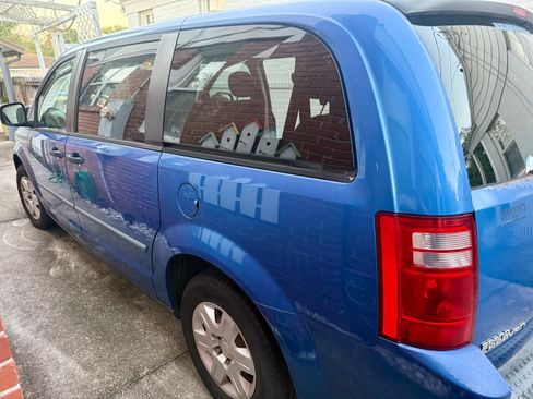 Used 2008 Dodge Grand Caravan SE image 11