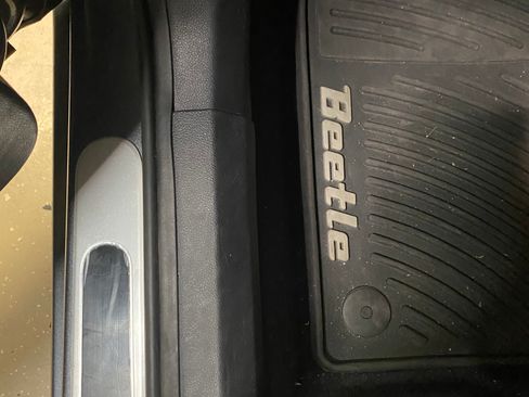 Used 2019 Volkswagen Beetle 2.0T Final Edition SEL image 4