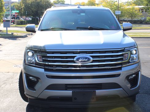 Used 2021 Ford Expedition XLT RWD image 4