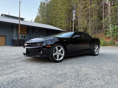 Used 2013 Chevrolet Camaro SS w/ RS Package RWD image 5