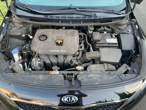 Used 2017 Kia Forte LX image 6