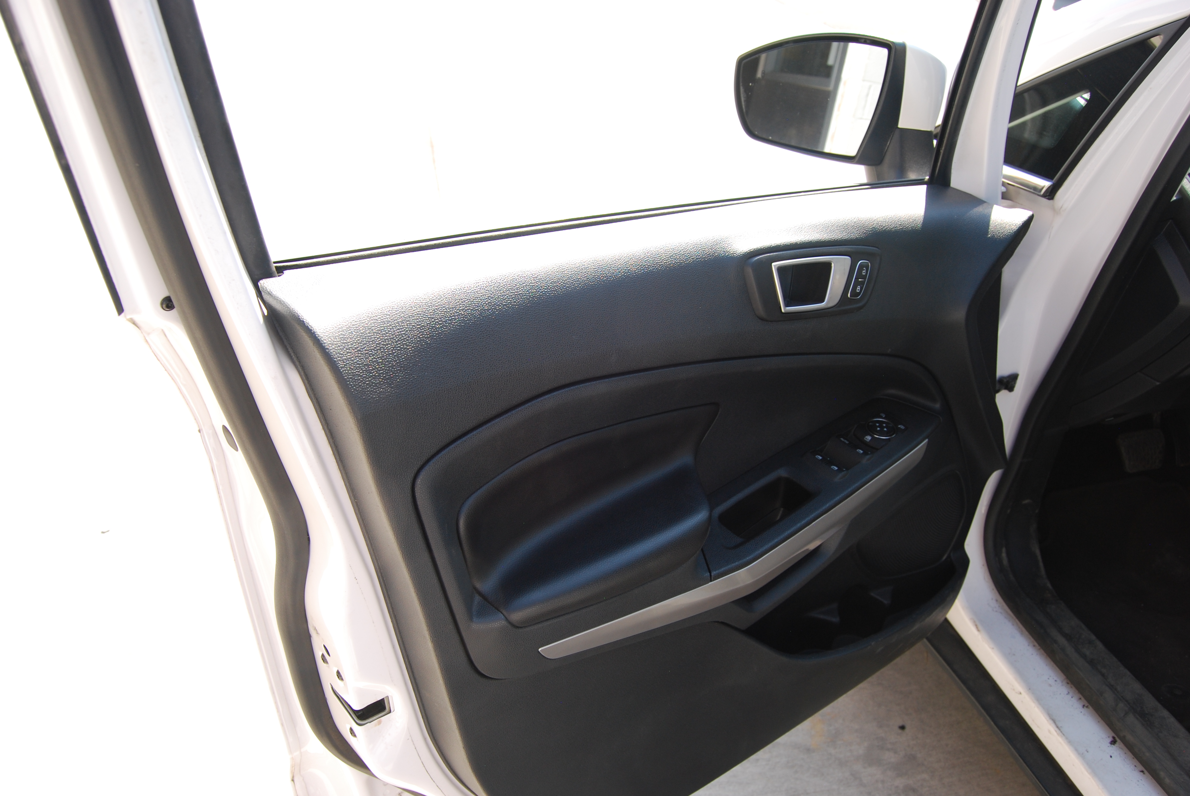 Used 2020 Ford EcoSport Titanium AWD/4WD image 14