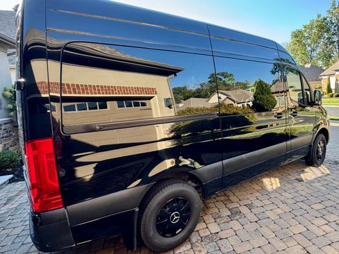 Used 2019 Mercedes-Benz Sprinter 1500 image 10