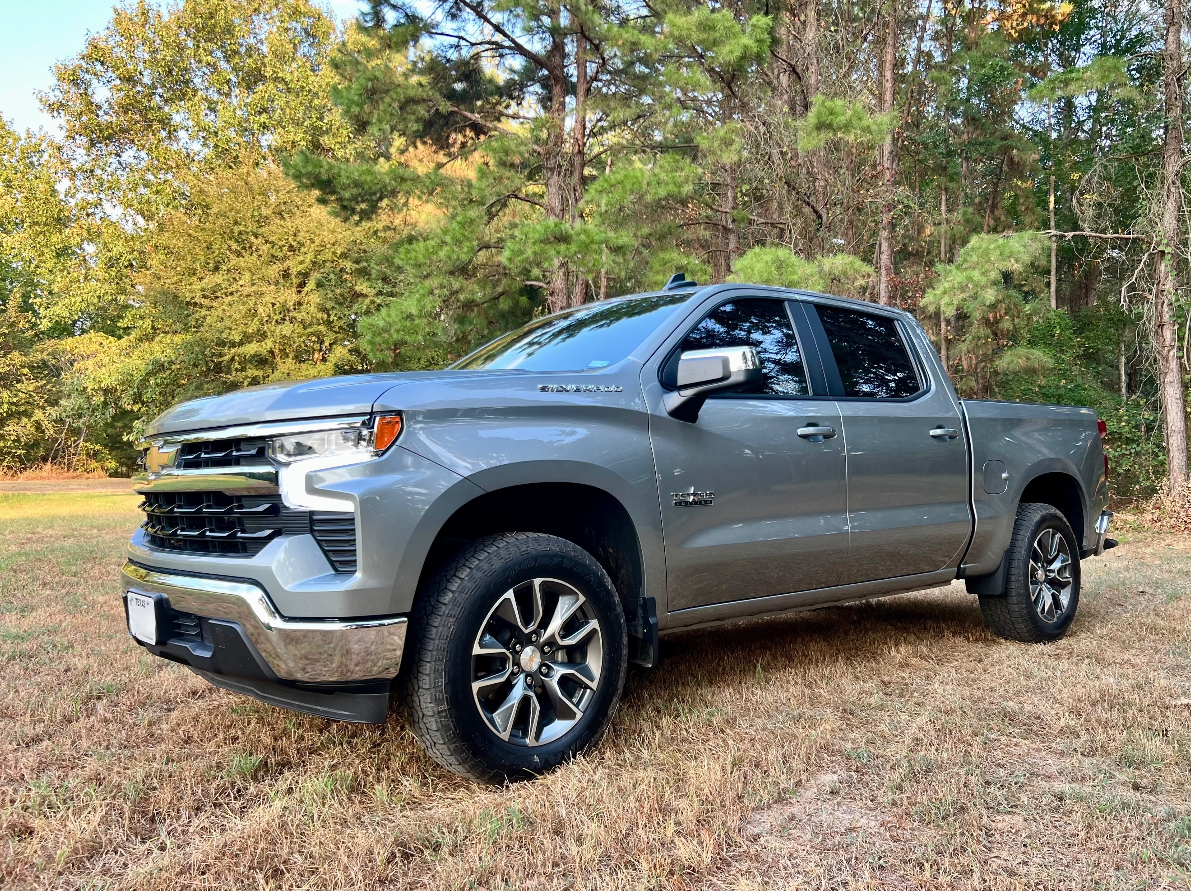 Used 2025 Chevrolet Silverado 1500 LT w/ Texas Edition Plus RWD image 6