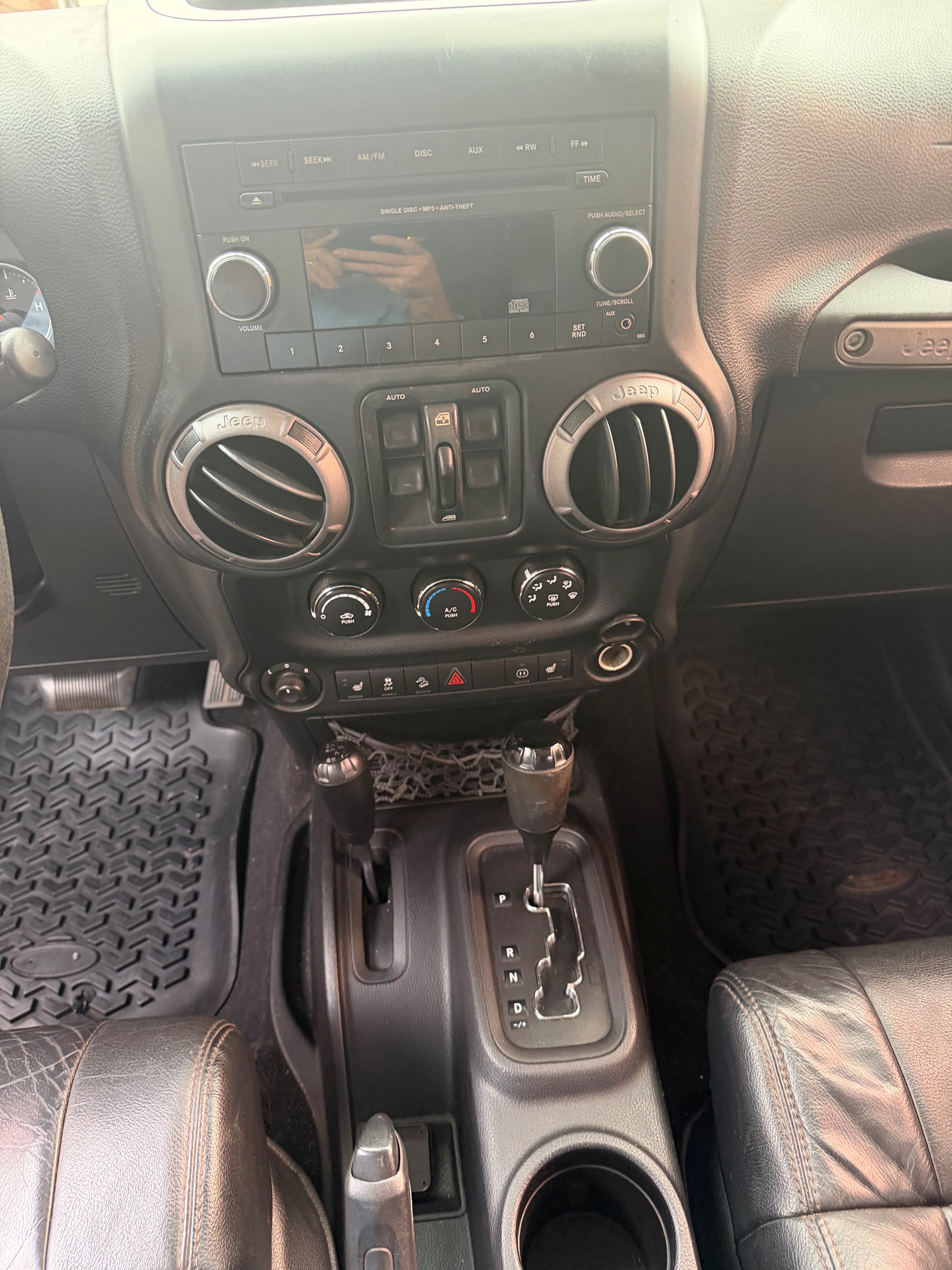 Used 2012 Jeep Wrangler Unlimited Sport w/ PWR Convenience Group AWD/4WD image 6