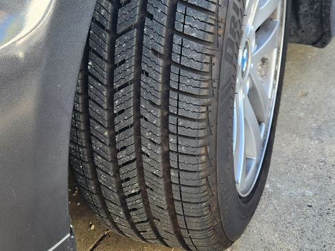 Used 2006 BMW 325i Sedan image 24