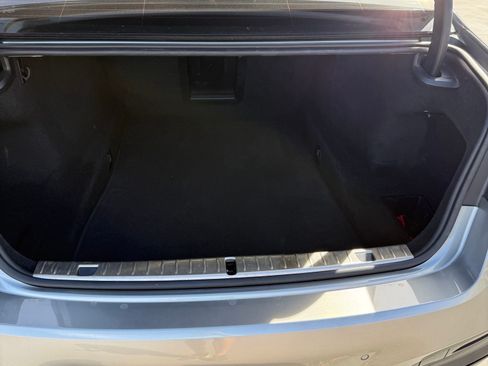 Used 2021 BMW 740i w/ M Sport Package image 11