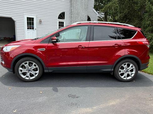 Used 2016 Ford Escape Titanium AWD/4WD image 10