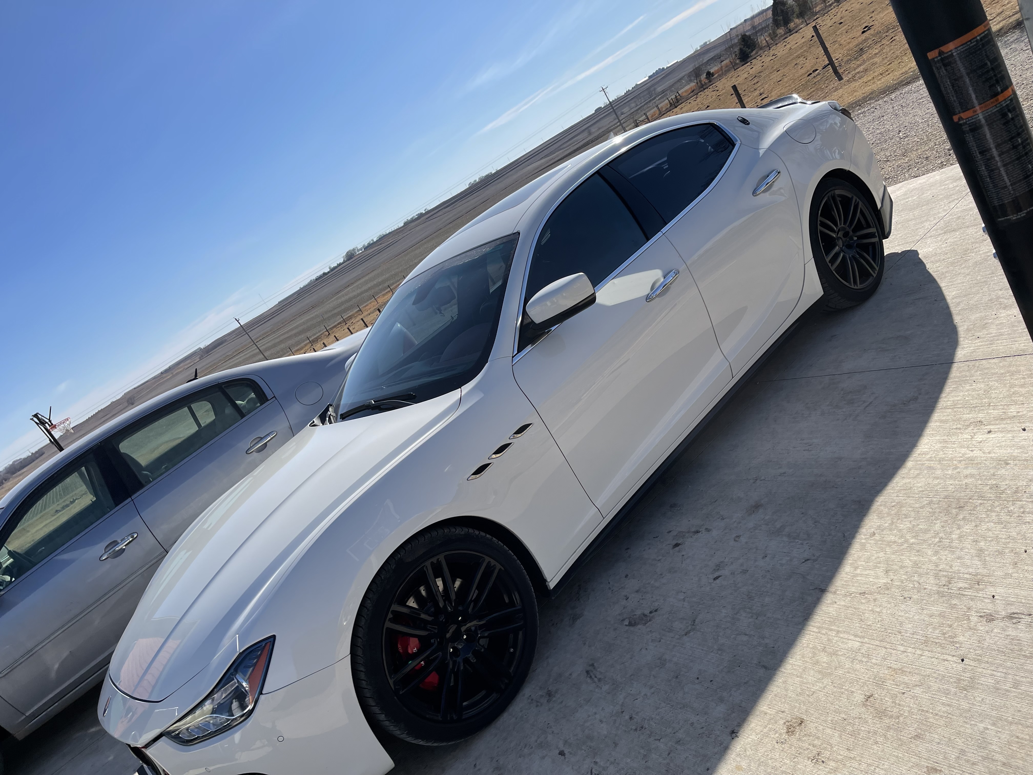 Used 2014 Maserati Ghibli S Q4 AWD/4WD image 2