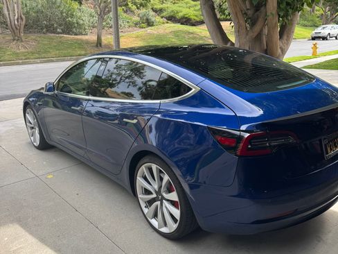 Used 2019 Tesla Model 3 Performance AWD/4WD image 8