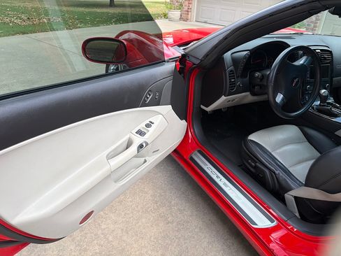 Used 2008 Chevrolet Corvette Coupe w/ Preferred Equipment Group RWD image 8