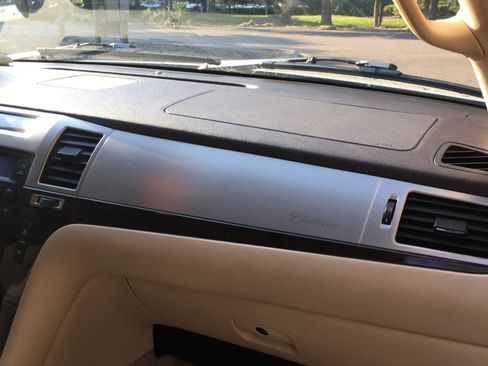 Used 2007 Cadillac Escalade 2WD image 16