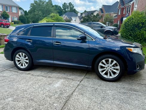 Used 2015 Toyota Venza XLE image 4
