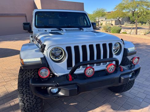Used 2019 Jeep Wrangler Unlimited Rubicon image 4