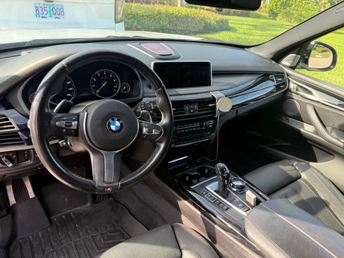 Used 2018 BMW X5 xDrive50i w/ Dynamic Handling Package image 8