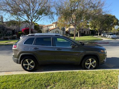 Used 2019 Jeep Cherokee Limited w/ Luxury Group