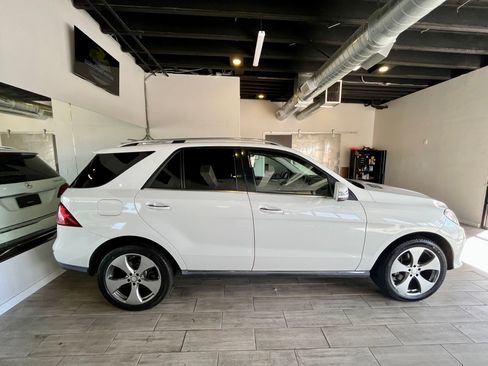 Used 2016 Mercedes-Benz GLE 350 w/ Premium Package image 9