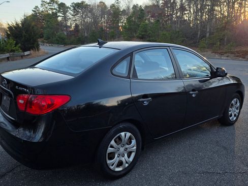Used 2009 Hyundai Elantra GLS w/ Popular Equipment Pkg 2 image 2
