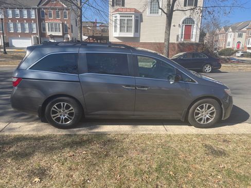 Used 2012 Honda Odyssey EX image 6