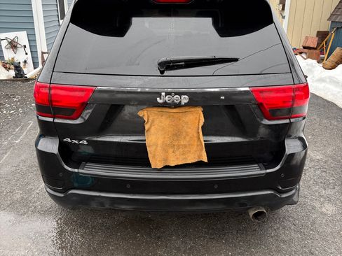 Used 2013 Jeep Grand Cherokee Laredo image 2