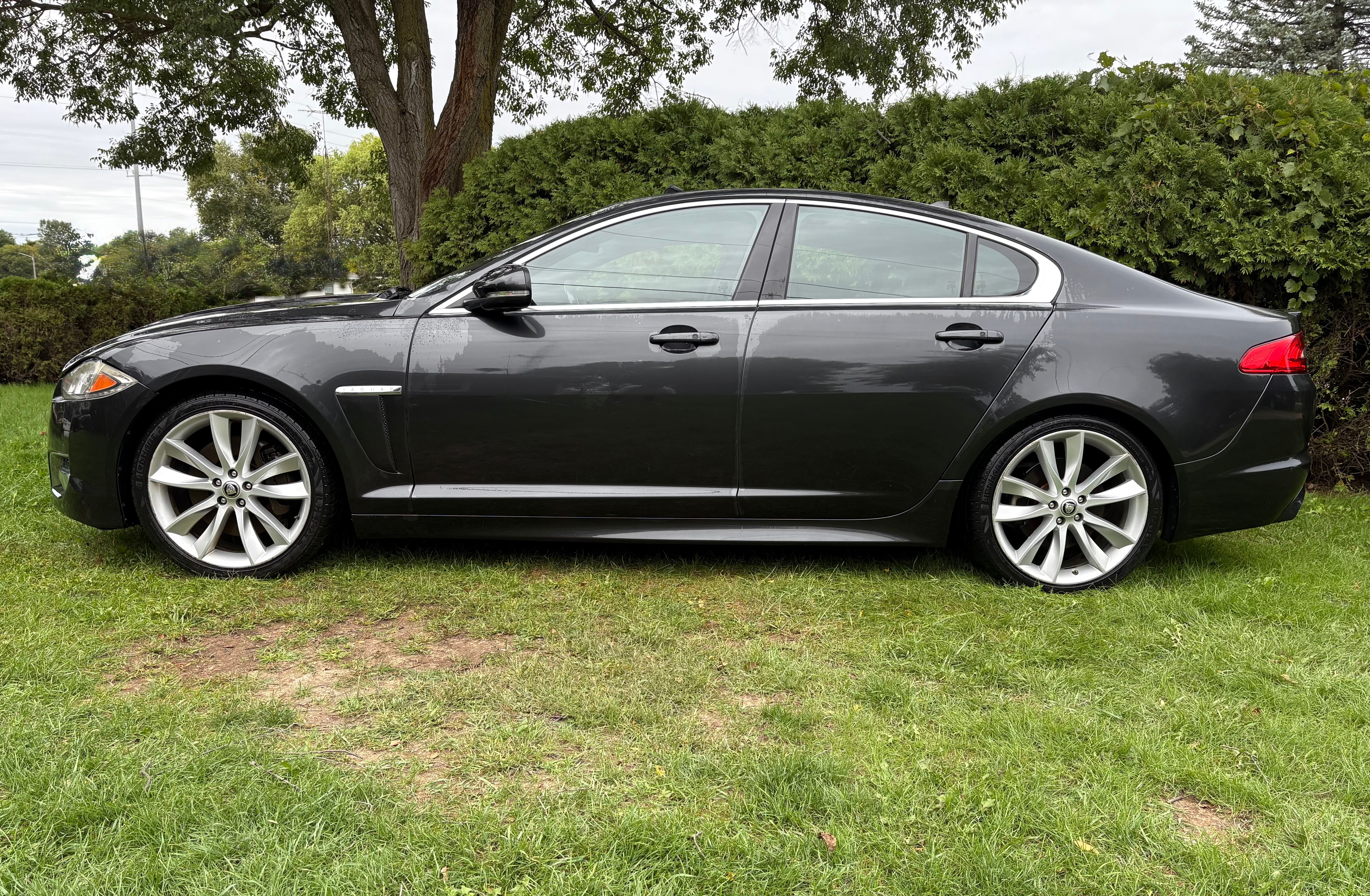 Used 2013 Jaguar XF 3.0 AWD/4WD image 2