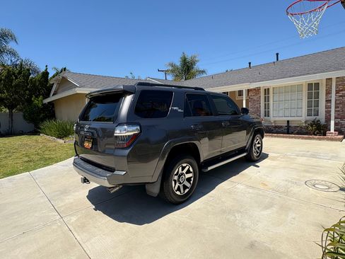 Used 2019 Toyota 4Runner TRD Off-Road Premium image 17