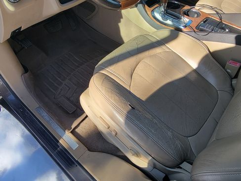 Used 2010 Buick Enclave CXL w/ Trailering Provision Package image 6