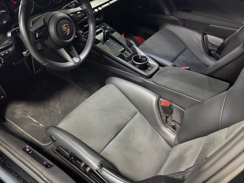 Used 2022 Porsche 911 Carrera GTS image 8