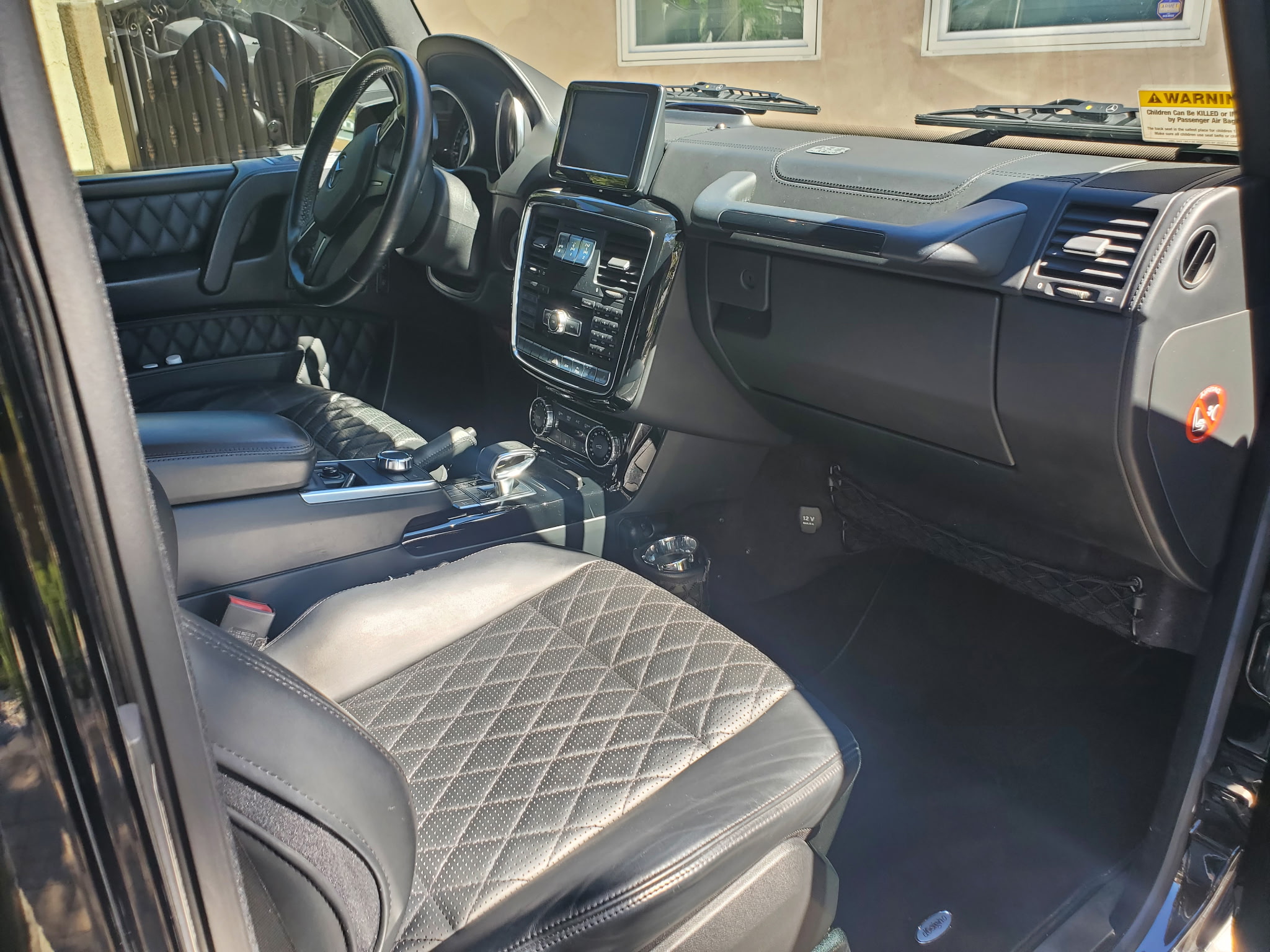 Used 2015 Mercedes-Benz G 63 AMG 4MATIC image 17