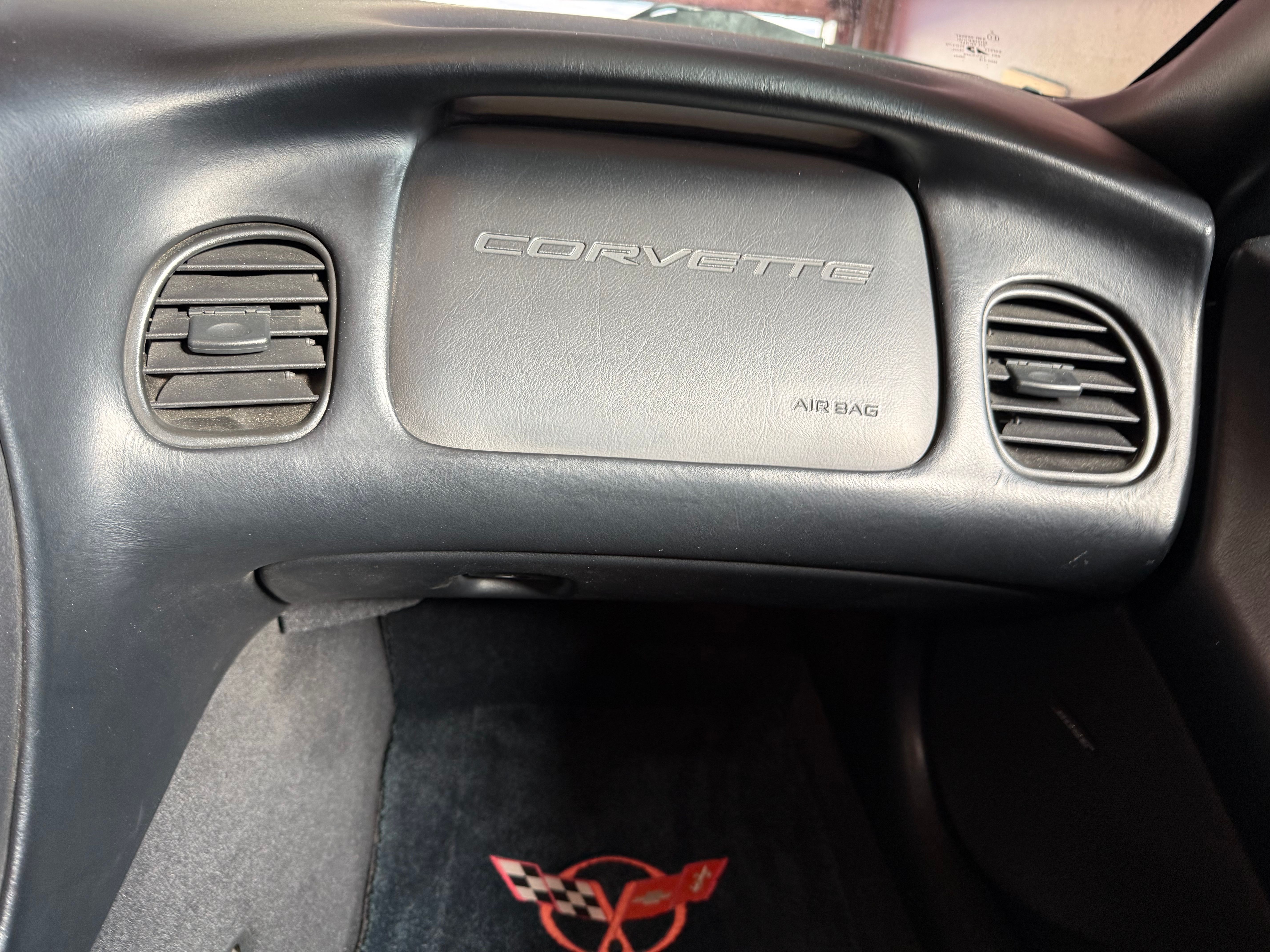 Used 1999 Chevrolet Corvette Convertible w/ Memory Pkg RWD image 19