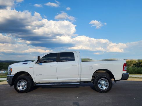 Used 2021 RAM 2500 Big Horn image 6