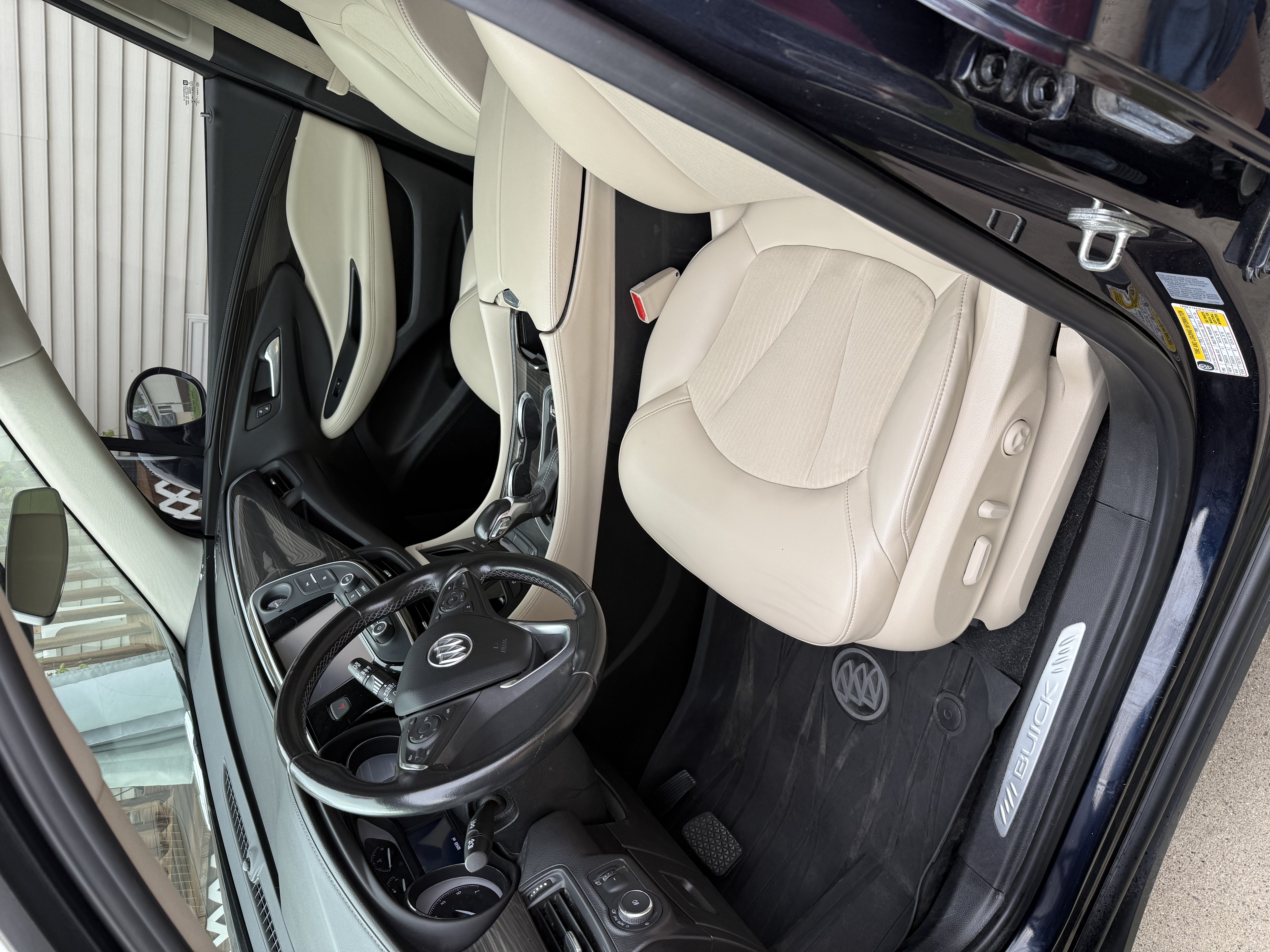 Used 2020 Buick Envision Preferred AWD/4WD image 14