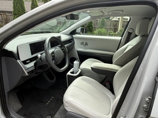 Used 2023 Hyundai Ioniq 5 SEL w/ Cargo Package AWD/4WD image 4