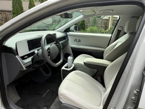 Used 2023 Hyundai Ioniq 5 SEL w/ Cargo Package AWD/4WD image 4