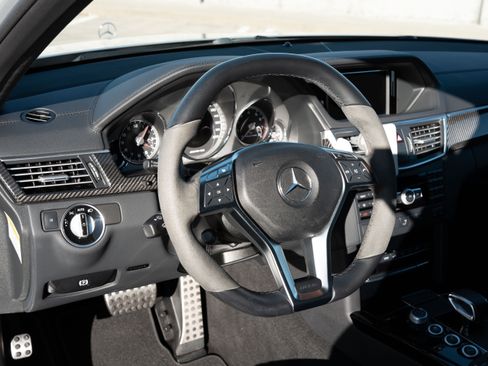 Used 2012 Mercedes-Benz E 63 AMG Wagon image 16