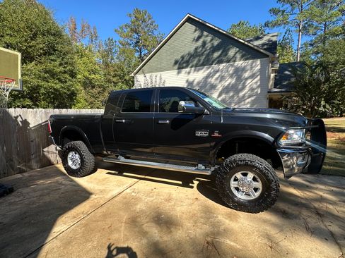 Used 2018 RAM 2500 Longhorn w/ Convenience Group image 4