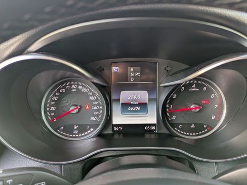 Used 2019 Mercedes-Benz GLC 300 4MATIC image 14