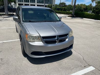 Used 2014 Dodge Grand Caravan SXT