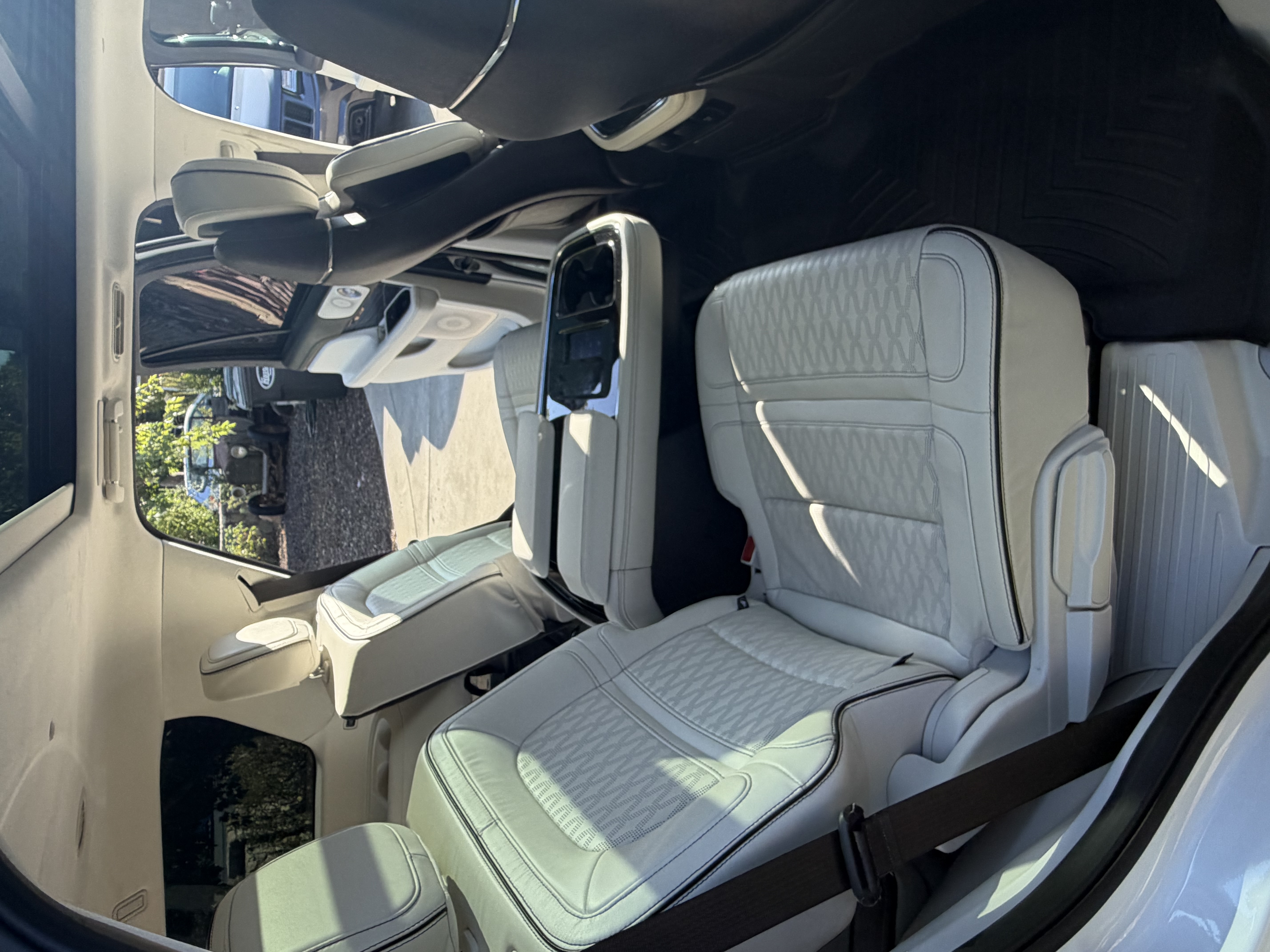 Used 2023 Lincoln Navigator Black Label AWD/4WD image 16
