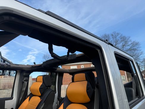 Used 2007 Jeep Wrangler Unlimited Sahara image 5