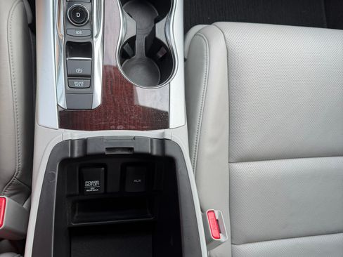 Used 2015 Acura TLX V6 w/ Technology Package FWD image 14
