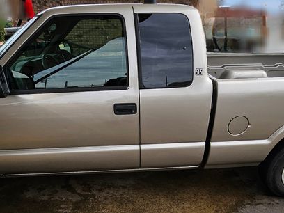 Used 2002 GMC Sonoma SLS w/ Marketing Option Pkg