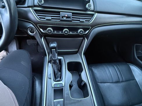 Used 2018 Honda Accord EX-L image 16