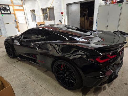 Used 2023 Chevrolet Corvette Z06 w/ Engine Appearance Package image 6